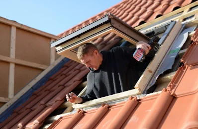 Pose de fenêtres de toit Velux à Liézey